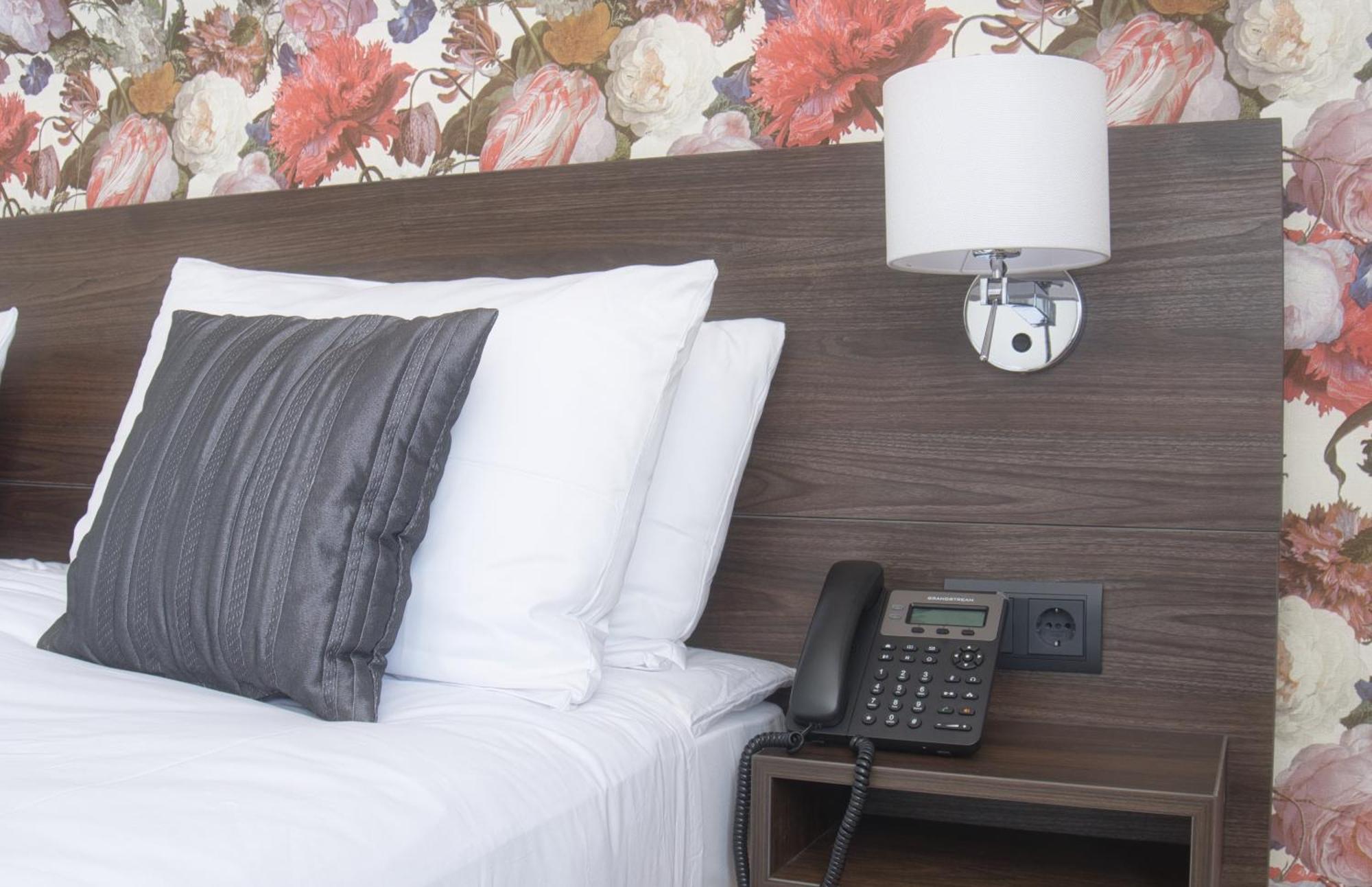 Hotel Faehrhaus Km734 Düsseldorf Quarto foto