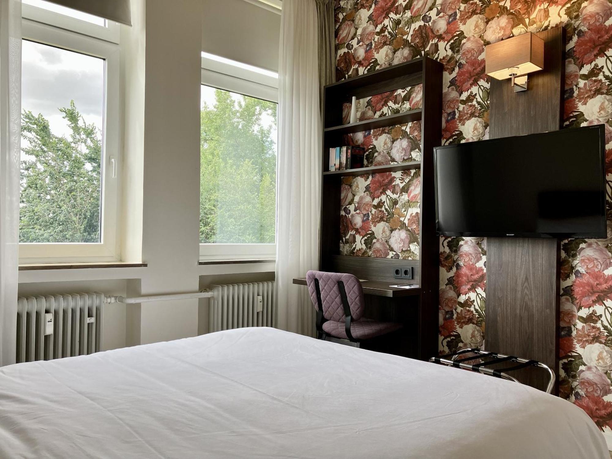Hotel Faehrhaus Km734 Düsseldorf Quarto foto